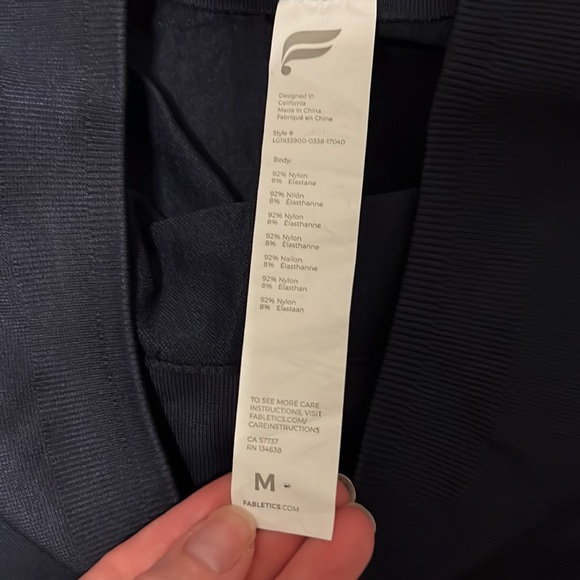 Navy Fabletics - Picture 2 of 3